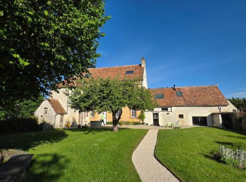 Le vieux presbytère - goûtez à la tranquillité in Saint-Germain-de-Clairefeuille