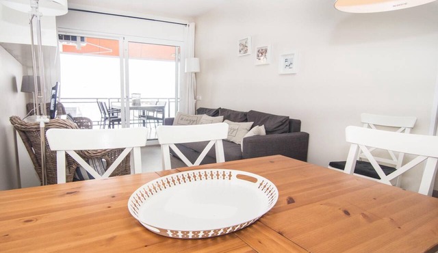 LIGHTHOUSE BY BLAUSITGES Bright apartment with pool near the center of Sitges. in SITGES