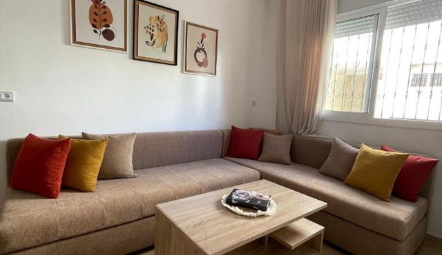 Lina Appartement RICO COSTA 5 min par voiture gare TGV Corniche City Mall only for familly