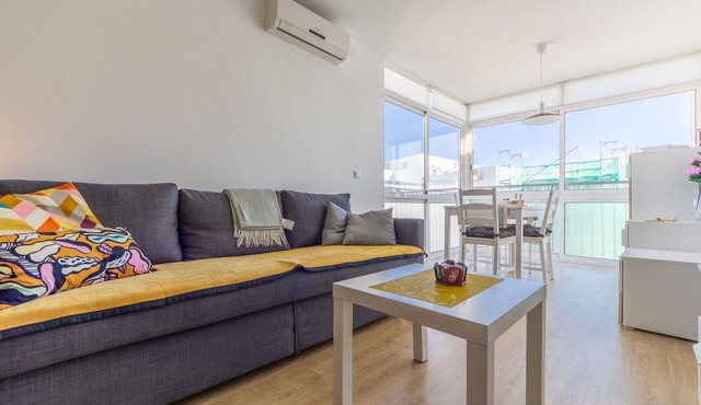 Lovely apartment for 3 people with WIFI, A/C and TV in Cubelles