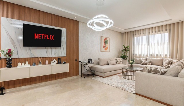 Luxury apartment, Agadir bay, pool&fibre