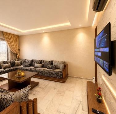 Luxury stay apartment beach-pool-balcony