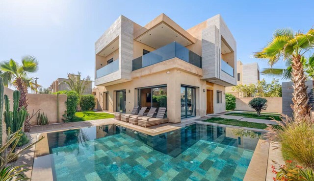 Luxury Villa in Iligh | Peace & Comfort