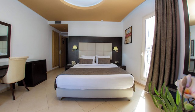 Malak Hotel