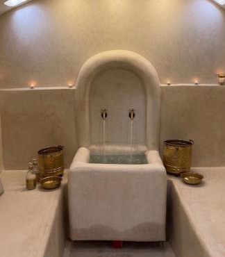 Mama Lova Hôtel, Riad, Restaurant & Spa
