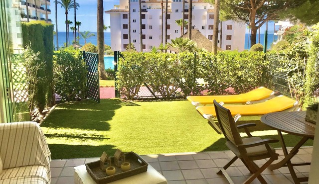 MI CAPRICHO: Beachfront, Ground Floor, Private Garden & Terrace. Comfortable in Mijas
