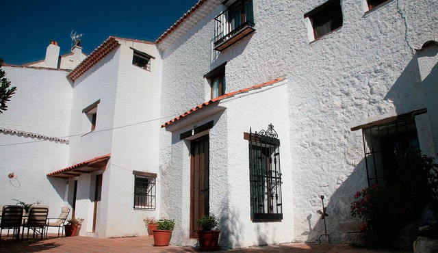middle house rural house in olmeda de las fuentes
