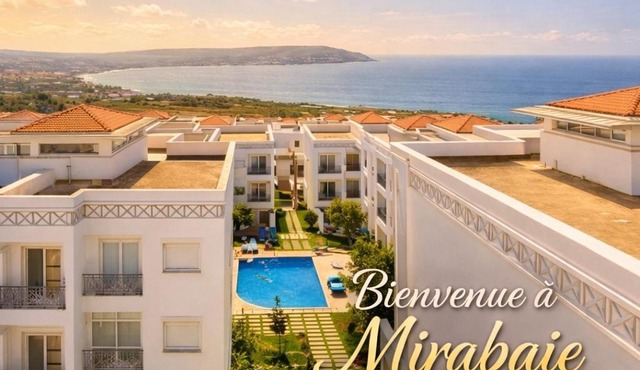 MIRABAIE Cosy Family - Toit Terrasse et Vue Piscine - sur les Collines Malabata - 8mn voiture Plage et Parc Aquatique - Parking privé