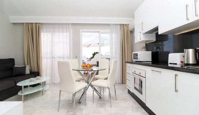 Modern duplex 6307 - great facilities onsite in Marbella