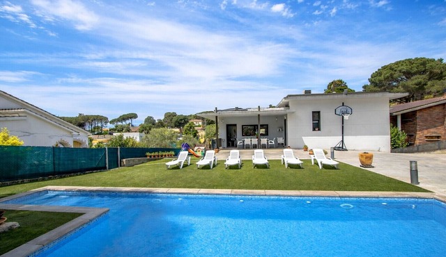 Modern Marvel - 26km to Costa Brava beaches! in Sils