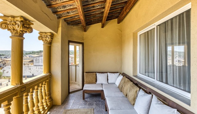 Modernist Manor House for 14 – 7 Bedrooms – Central Palafrugell – Patio – Garage in Palafrugell