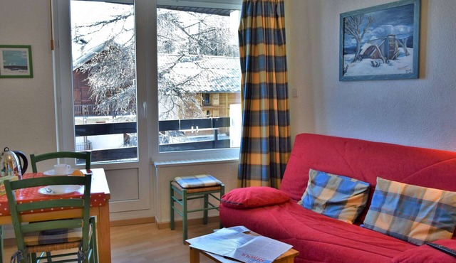 Mountain Studio, 4 Sleeps, Ski-In/Ski-Out, Free Parking, Risoul 1850 in Risoul