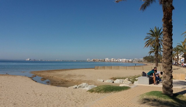 Nice apartment, near sea, parking s / soil, swimming pool, in building of standing in Roses