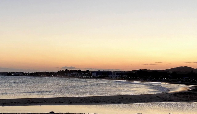 Nice apartment on the beach of Comarruga near Barcelona and Tarragona in Coma-ruga