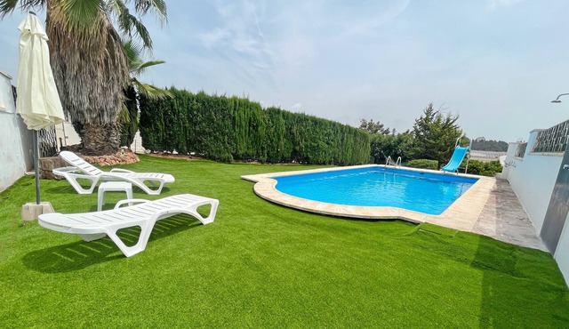 Nice villa with private pool in Gilet in Gilet