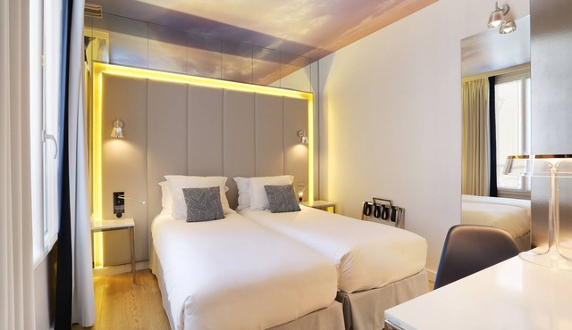 Nouvel Hotel Eiffel in Paris