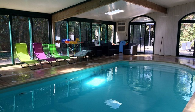 Paris, the Impressionists, Disney, Versailles, forest walks and swimming pool in Frépillon