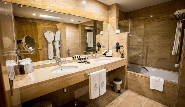 Pazo Los Escudos Hotel Spa & Resort in Vigo