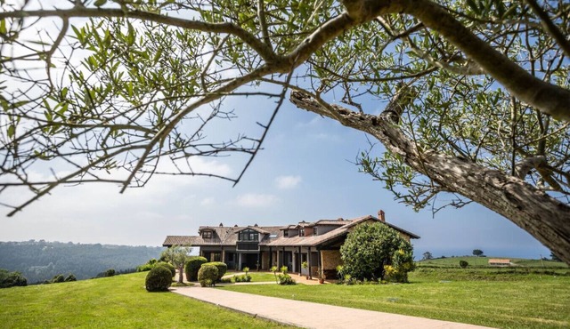 perfect getaway on the coast with your couple in Marianes