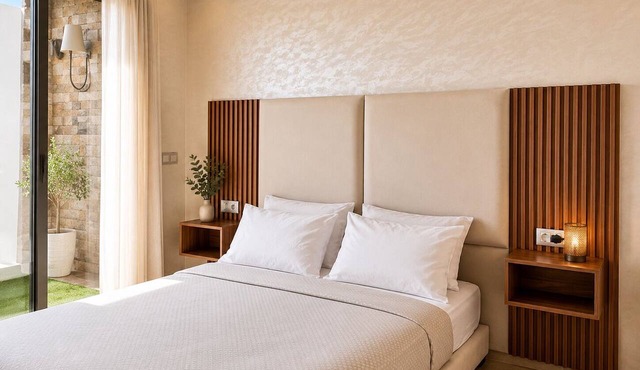 Pool view, elegant apartment, quiet residence 5 minutes from the beach
