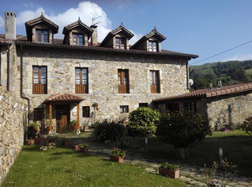 Posada Montero de la Concha in Esles