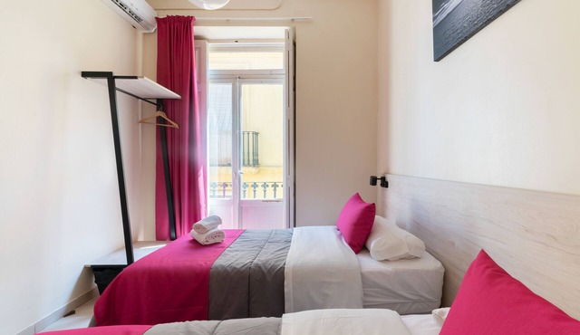 Red Nest Hostel in Valencia