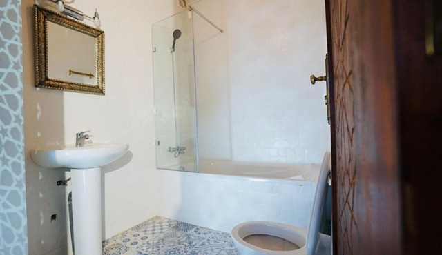 Riad Amelia : Lalla Fatima Zohra Room