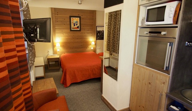 Risoul - Studio 407 - Pool/Sauna - WIFI - Great view - Foot of slopes in Risoul