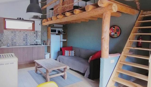Romantic duplex apartment in the mountains with pool and amazing views in Fuentespalda