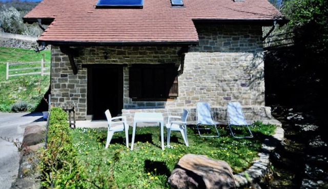 Rural house next to the Irati Forest in the Navarrese Pyrenees in Azparren