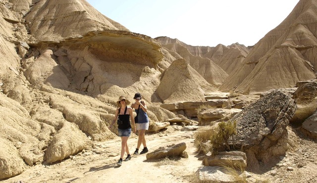 Rural vacations: Park attractions Senda and Bardenas Nature Park in Arguedas