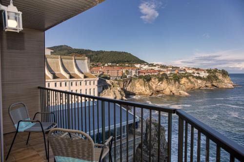 Sea Coast Lekeitio by HomeBilbao in Lekeitio