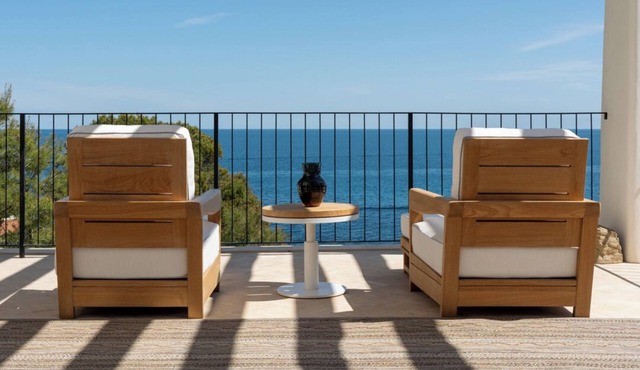 Sea front! Wonderfull villa with sea views from every room. in Capdepera