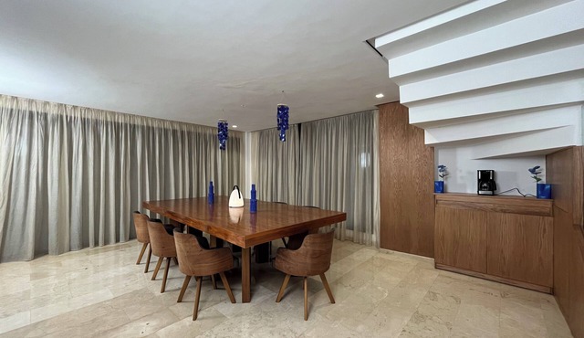 Seafront Luxury Villa with Amazing pool