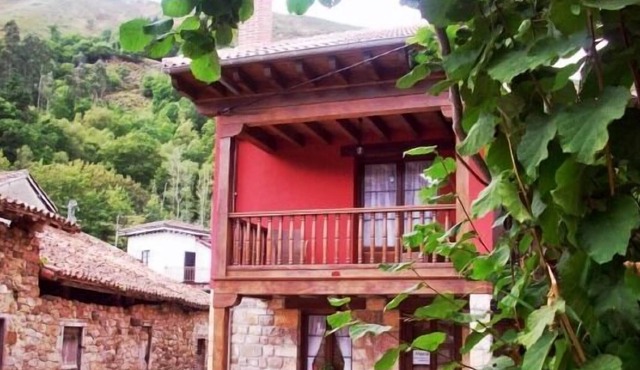 Self catering Celis Cañón for 4 people in Piloña