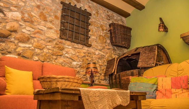 Self catering L´Amborget y La Mallada for 4 people in San Jorge
