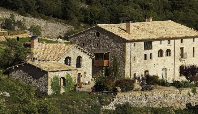 Self catering Poble Rural Puigarnau-Pubilló for 22 people in Canalda