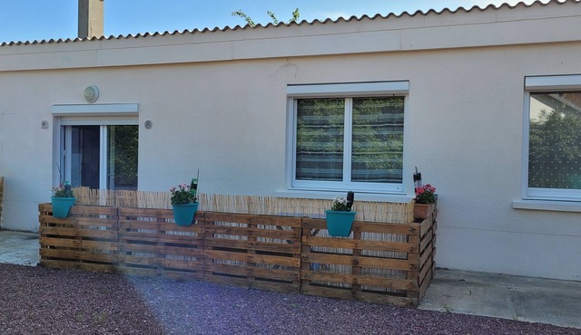 SINGLE-STOREY APARTMENT WITH TERRACE in Saint-Fromond