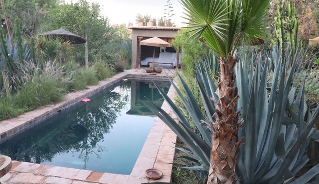Spacious Family Suite with 2 Bedrooms, 2 Bathrooms, Pool & Garden - Riad Chama