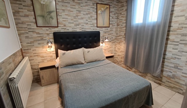 STUDIO 4 PAX. VISIT AND TASTING WITH WINERY INCLUDED IN THE HEART OF THE VILLA in Ezcaray