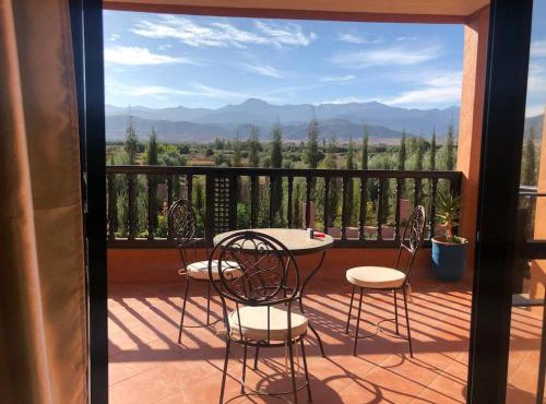 Stunning Villa with Private Pool & Mountain View