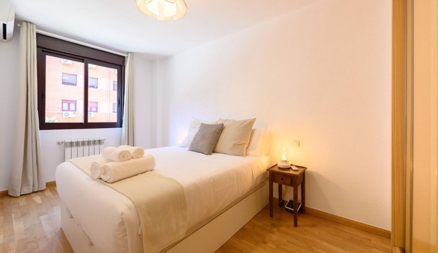 Stylish accommodation: 2 bedrooms, air conditioning and all mod cons HOR1K1B in Madrid