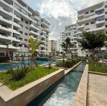 Stylish Studio with Pool, Near Beach Ocean Park Zenata City