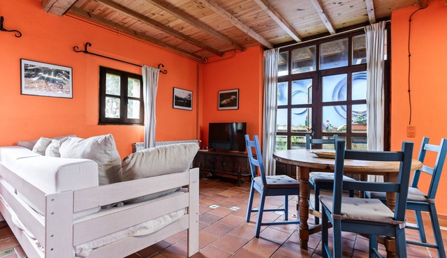 Suite with Private Terrace, Private Garden, and Wi-Fi in Asturias