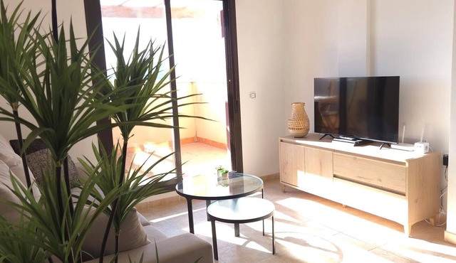 Sunny apartment, sea view - 4 guests in Águilas