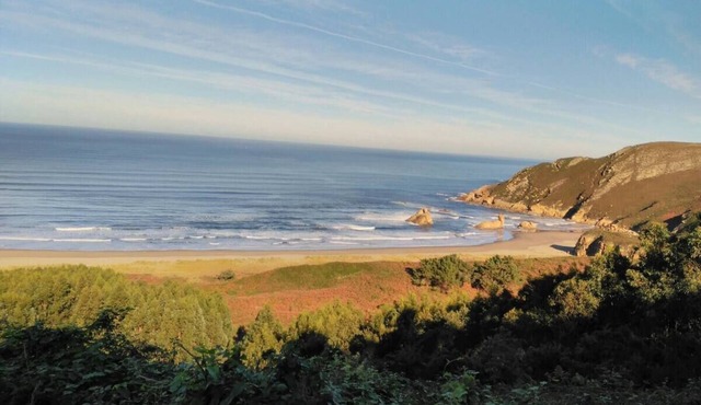 Surf house, climatic shelter, sustainable architecture. in castrillon