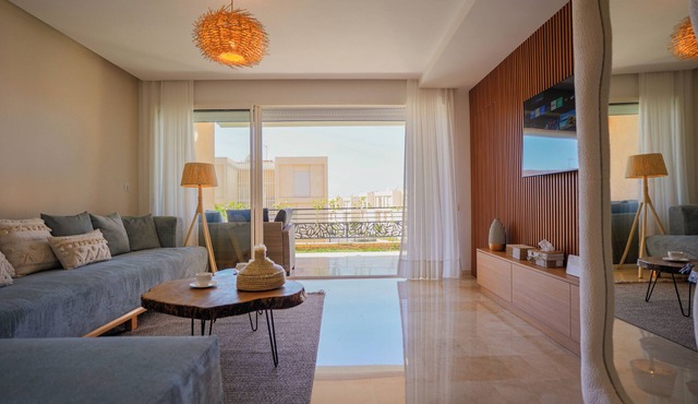 Taghazout Serenity/Surf-Pool-Golf Beach less than 10 minutes away on foot in Tamraght