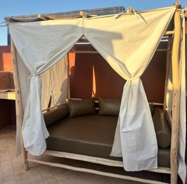 Terrasse privée, piscines & accès parc aquatique à Marrakech