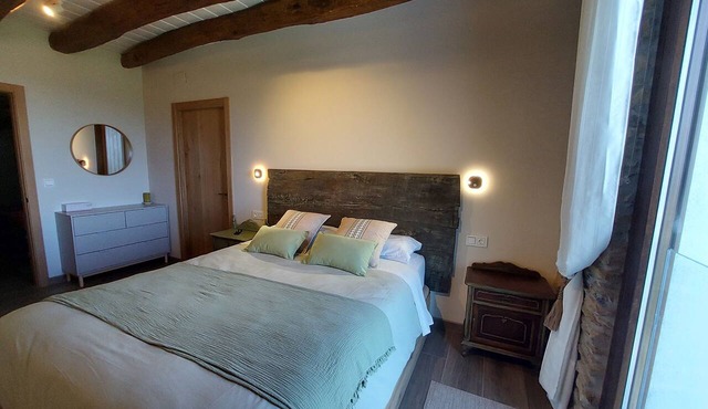Total comfort in the middle of nature: Spacious and with a view in Aia