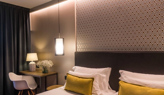 Up Rooms Vic Hotel in Vic